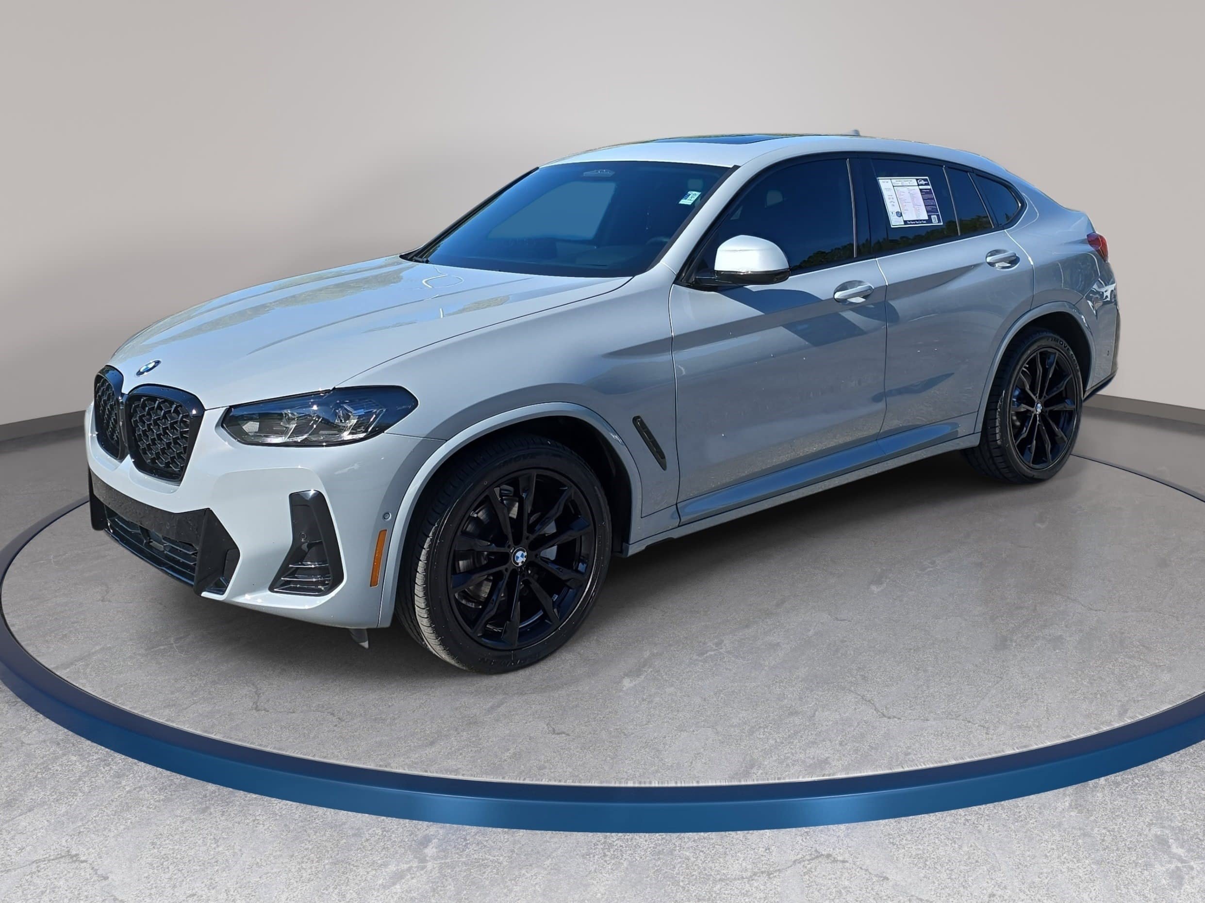 Used 2024 BMW X4 xDrive30i w/ Premium Package image 1