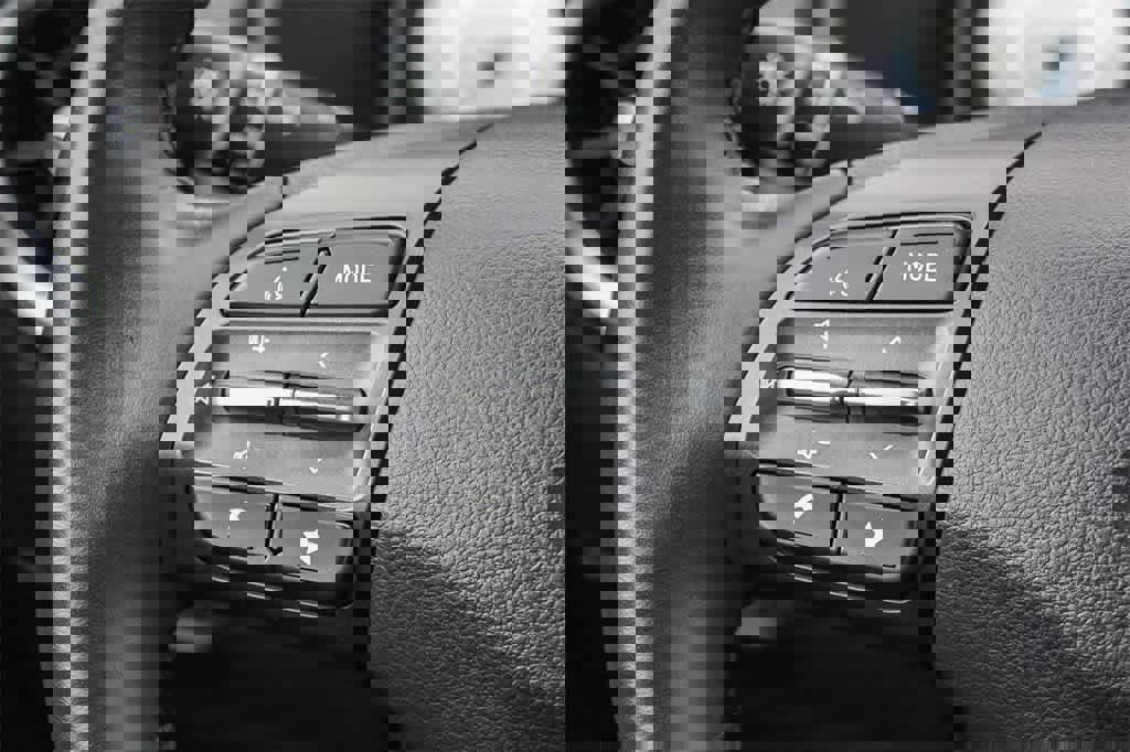 Certified 2022 Hyundai Kona Limited image 33