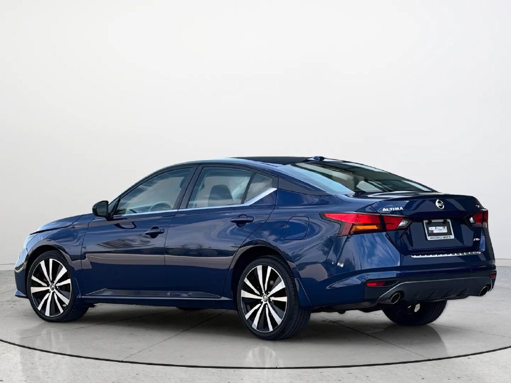 Used 2021 Nissan Altima 2.5 SR AWD/4WD image 3