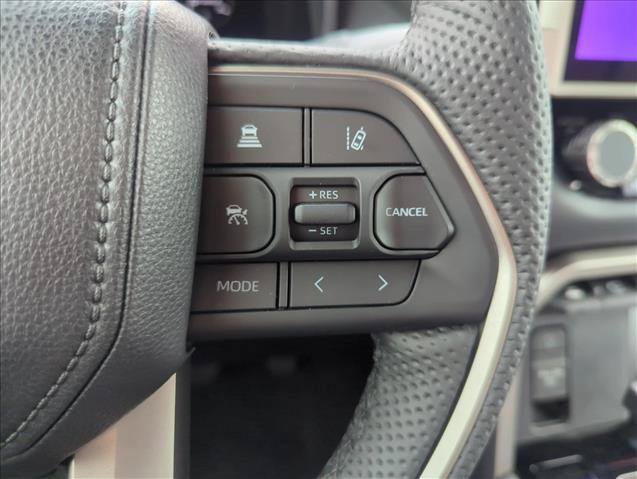 Used 2026 Toyota Tundra Limited AWD/4WD image 14