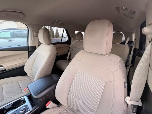 Used 2022 Ford Explorer XLT w/ Class IV Trailer Tow Package image 12