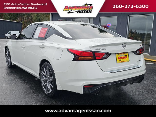 Used 2023 Nissan Altima 2.0 SR image 3
