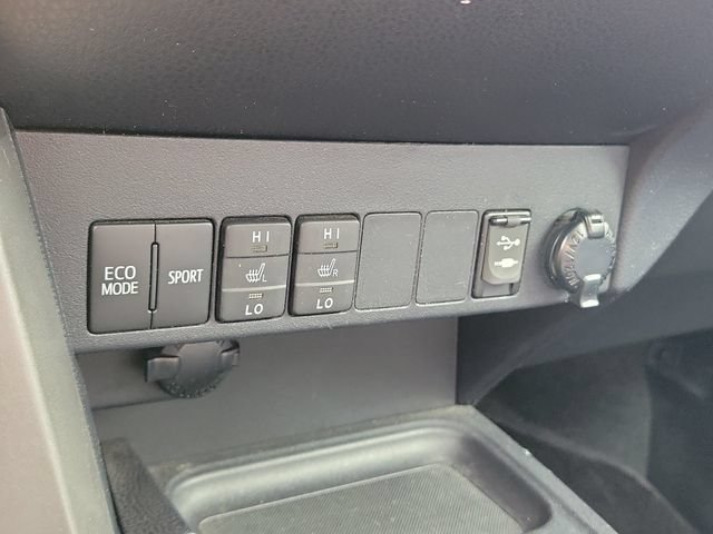 Used 2017 Toyota RAV4 Limited w/ Advanced Technology Package AWD/4WD image 34