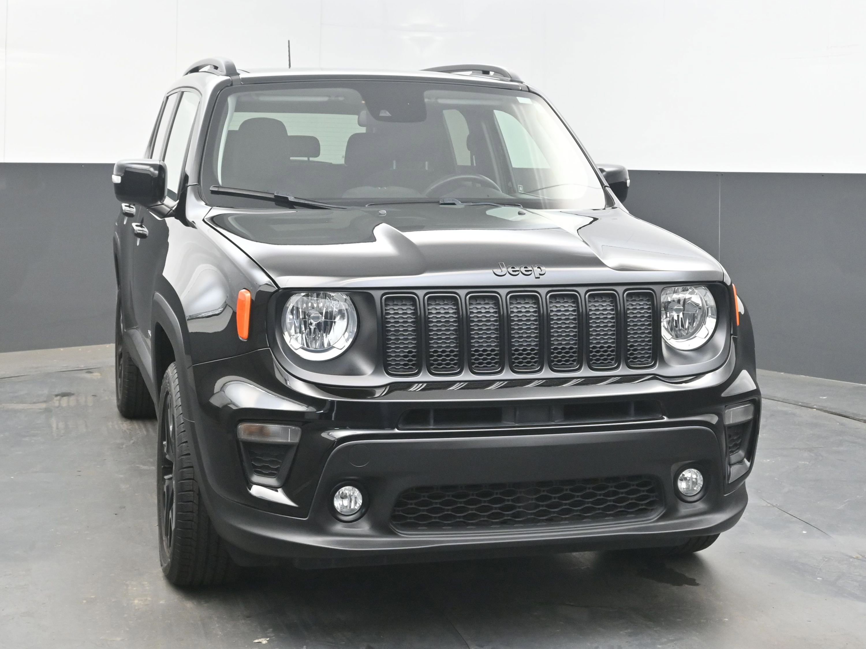 Used 2023 Jeep Renegade Altitude w/ Sun/Sound Group image 3