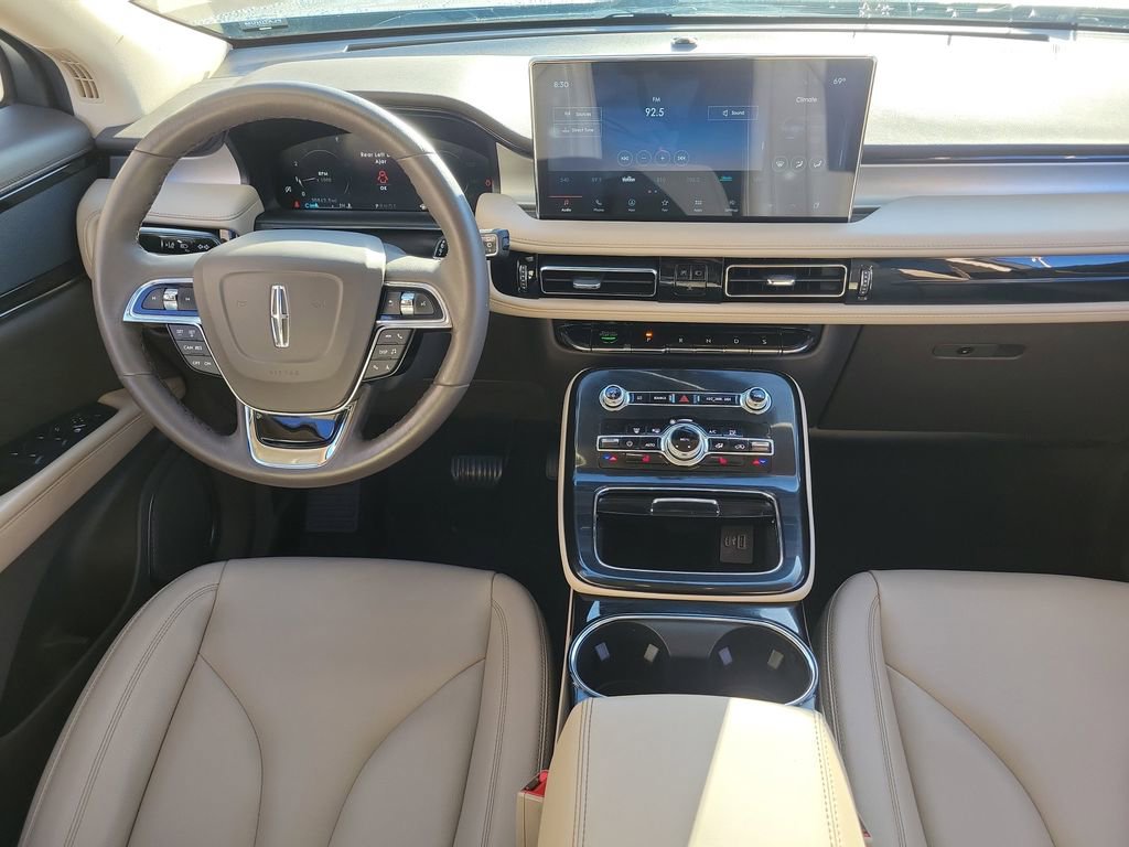 Used 2023 Lincoln Nautilus AWD w/ Premium Package image 21