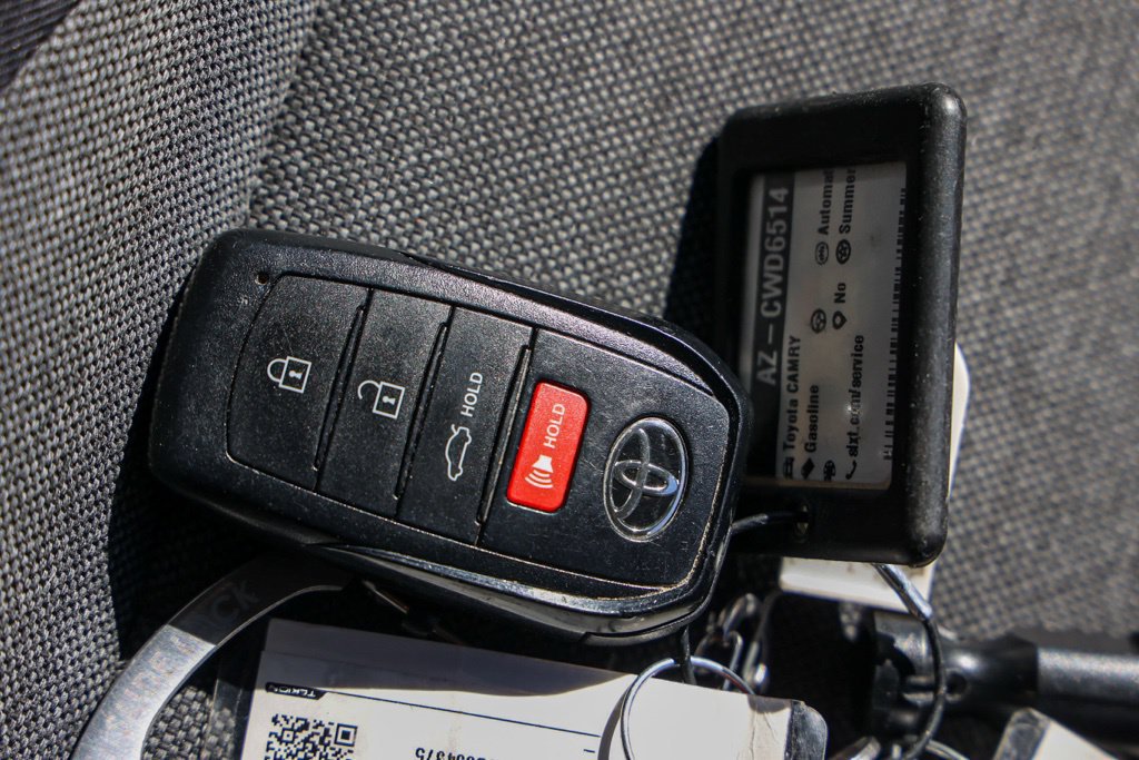 Used 2025 Toyota Camry LE FWD image 32