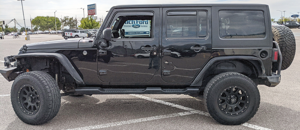 Used 2017 Jeep Wrangler Unlimited Sport w/ Quick Order Package 24S AWD/4WD image 5