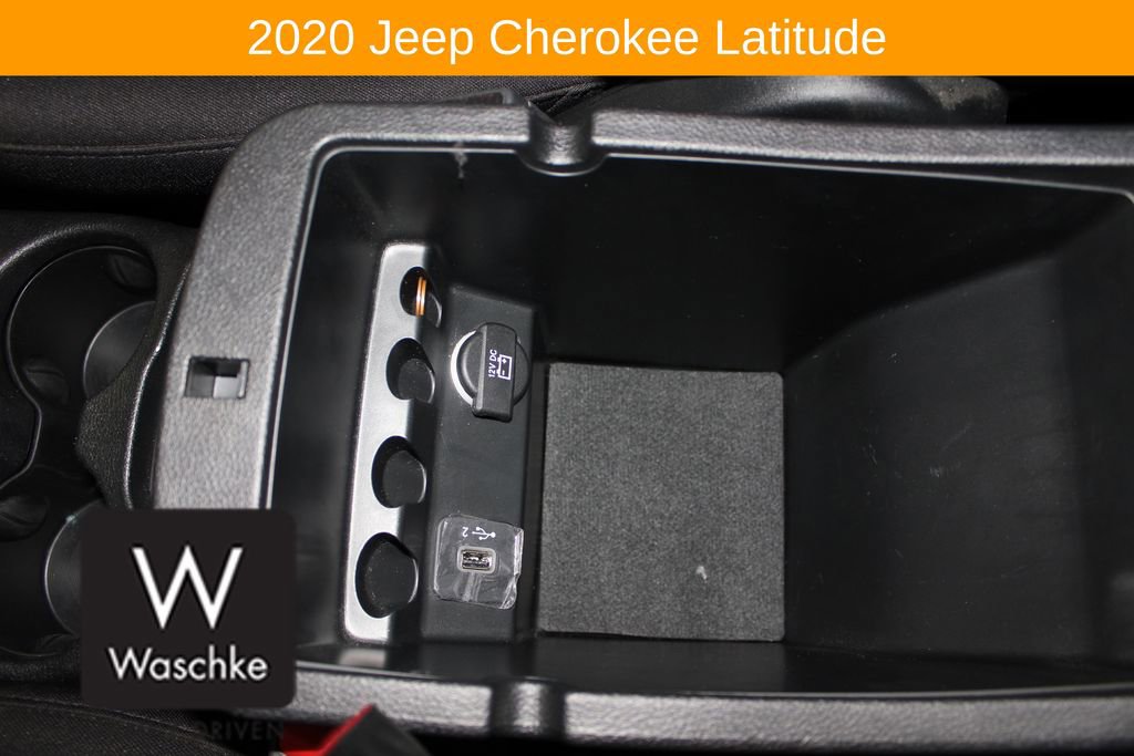 Used 2020 Jeep Cherokee Latitude w/ Cold Weather Group image 34