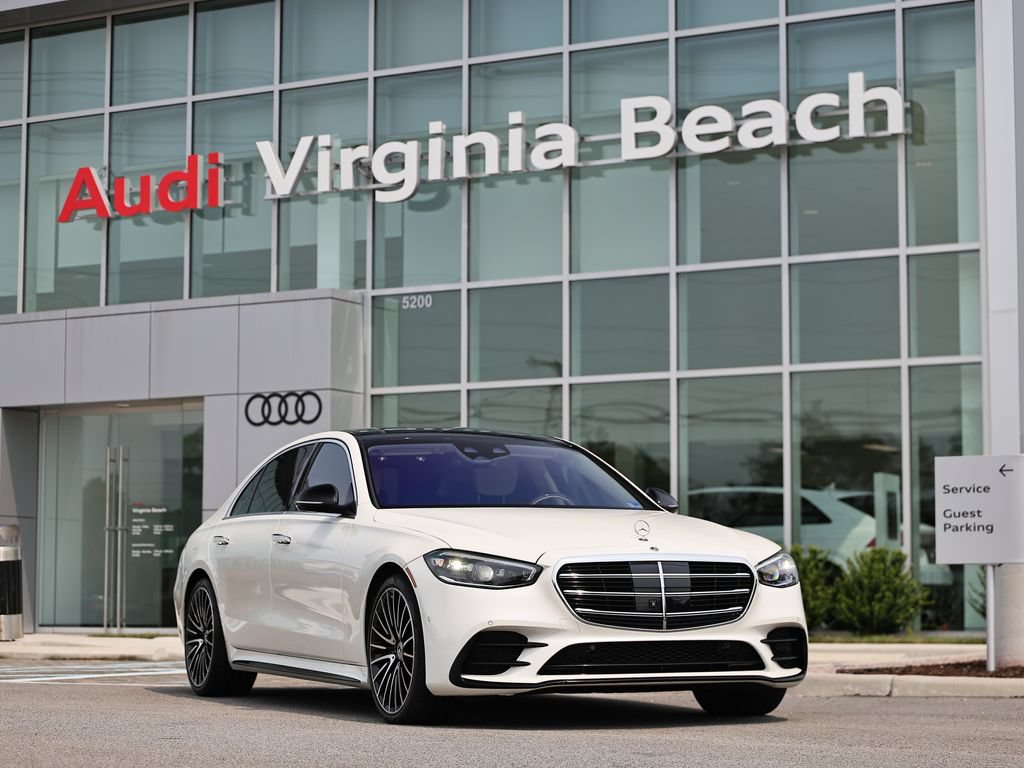 Used 2022 Mercedes-Benz S 500 4MATIC image 1