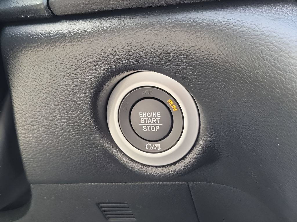 New 2026 Chrysler Voyager LX FWD image 37