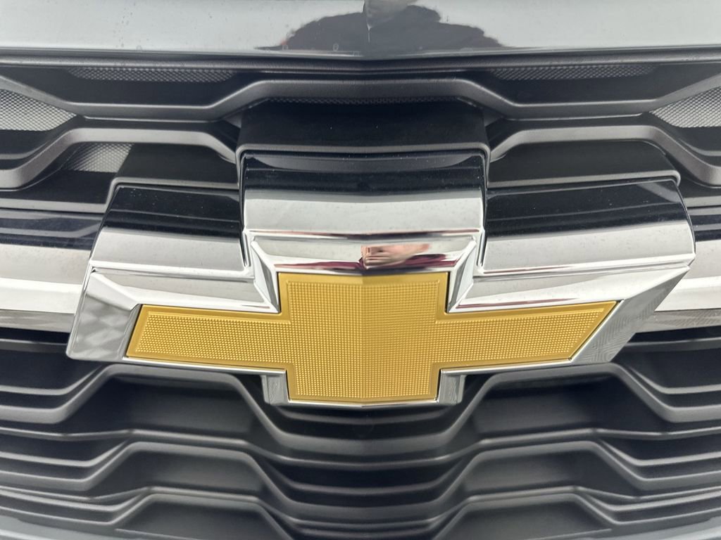 New 2026 Chevrolet Trax LS w/ LS Convenience Package FWD image 28