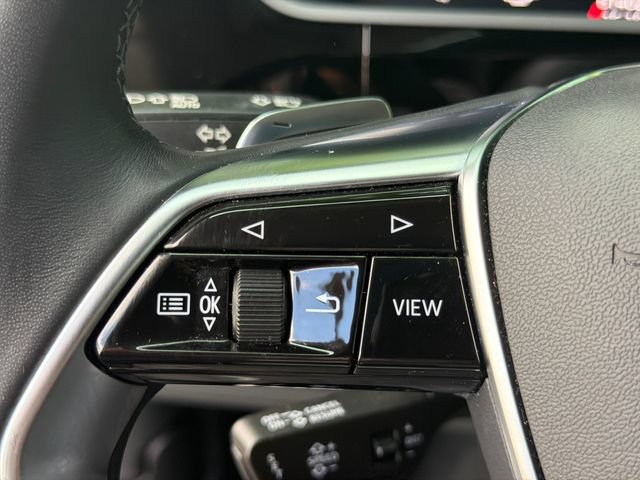 Used 2022 Audi e-tron Premium Plus AWD/4WD image 25
