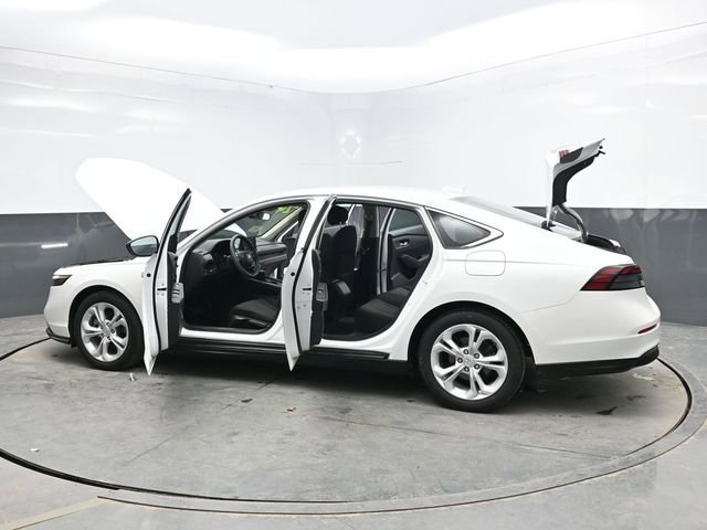 Used 2024 Honda Accord LX image 28