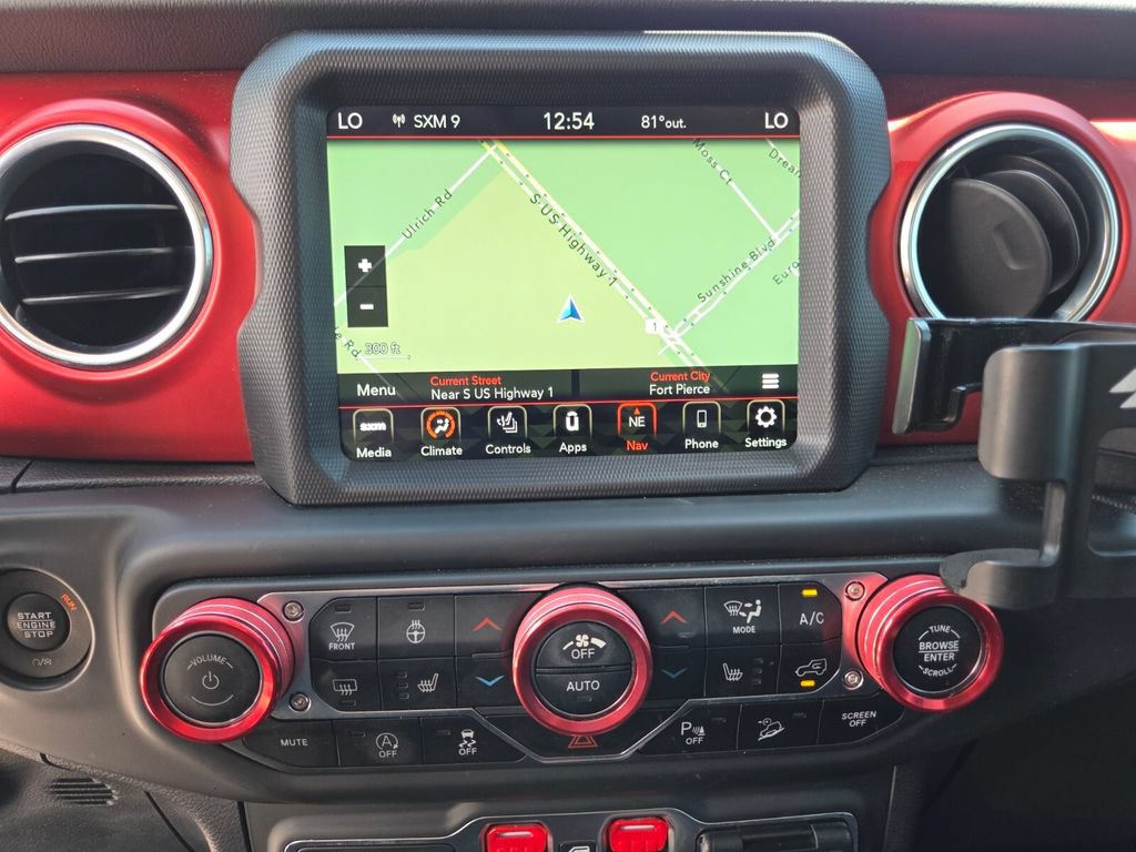Used 2021 Jeep Wrangler Unlimited Rubicon AWD/4WD image 32