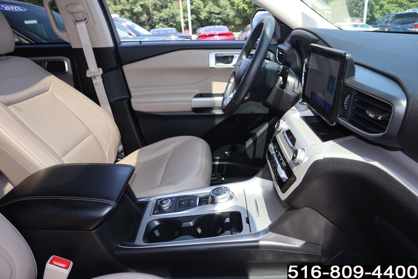 Used 2023 Ford Explorer XLT w/ Equipment Group 202A AWD/4WD image 24