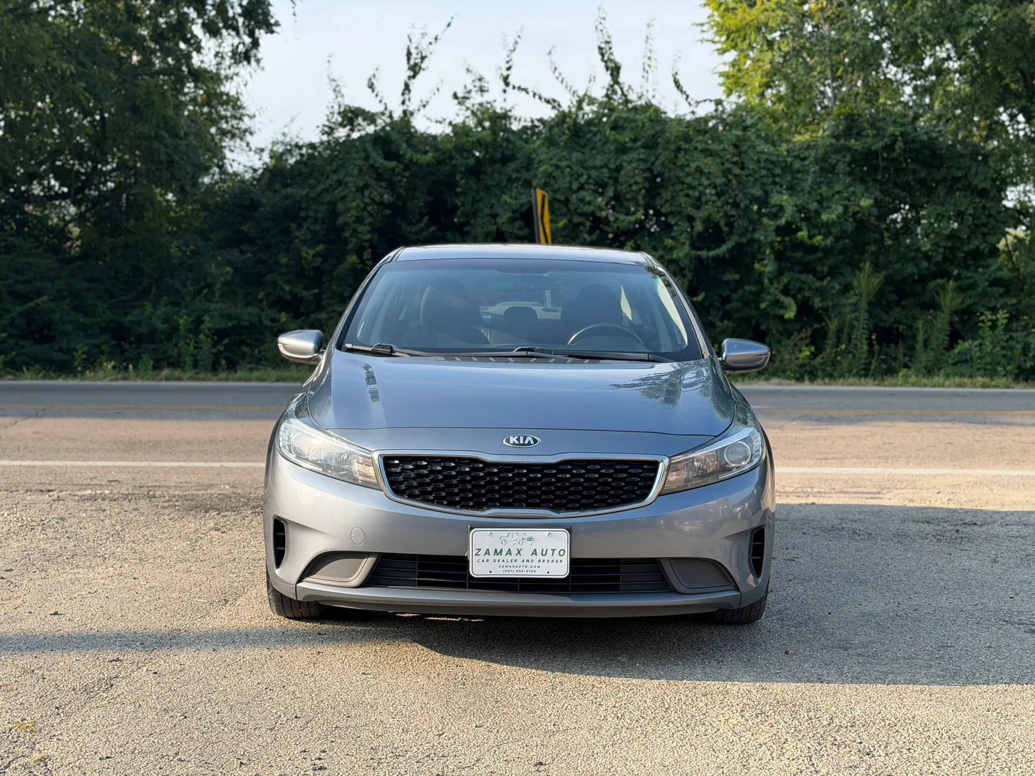 Used 2017 Kia Forte S FWD image 2