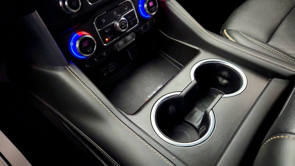 Used 2021 GMC Yukon SLT w/ SLT Premium Package image 17