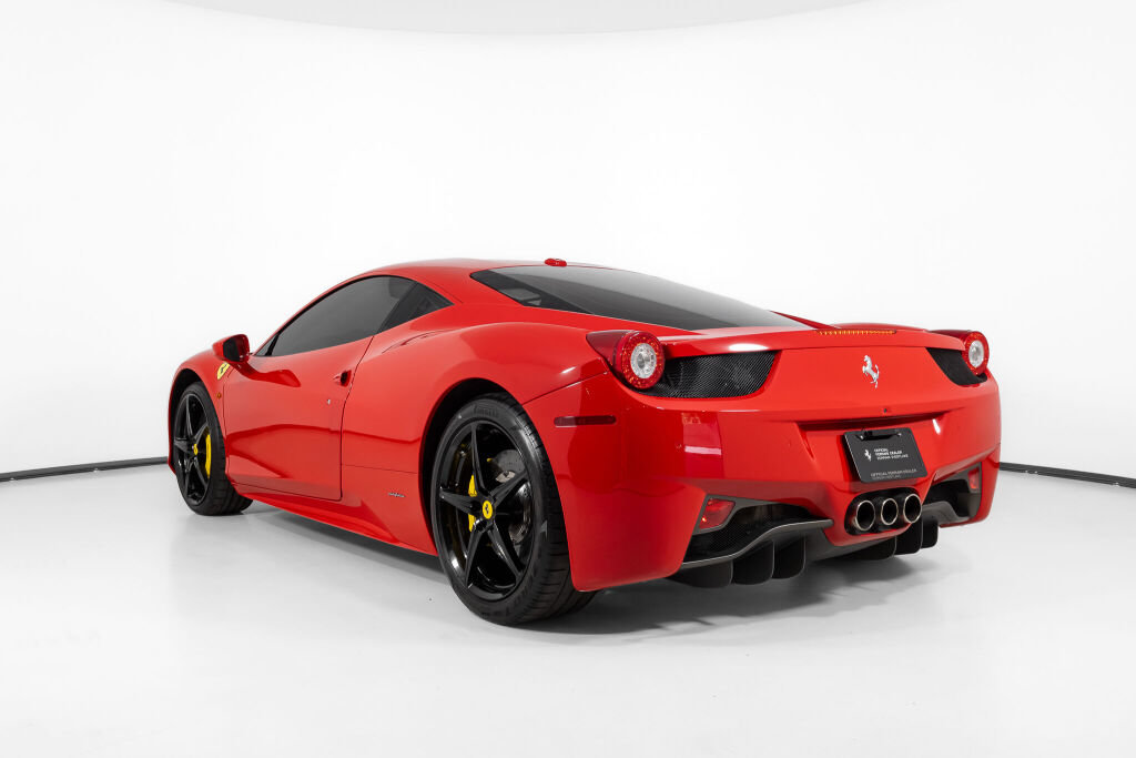 Used 2013 Ferrari 458 Italia Coupe RWD image 7