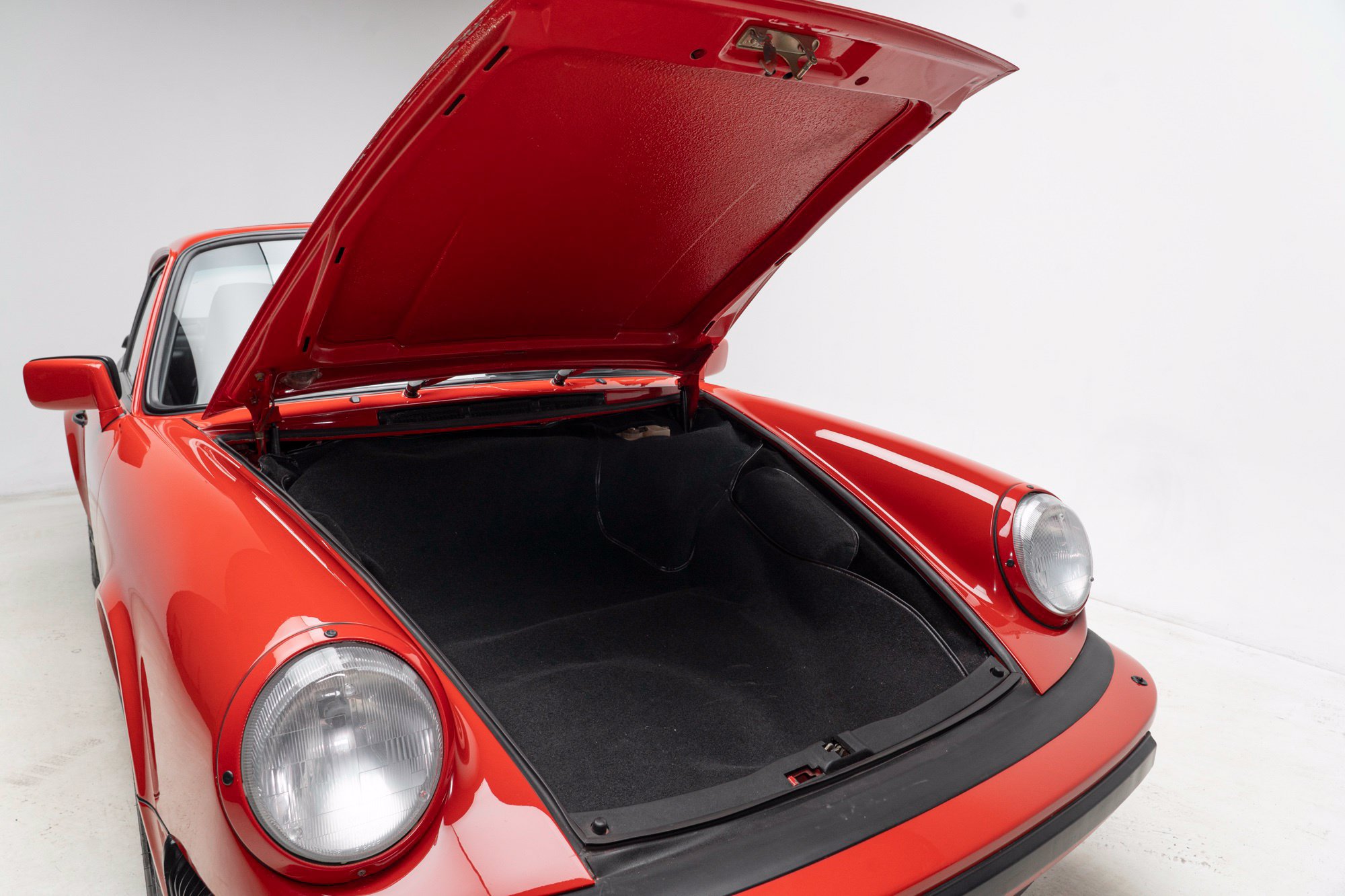 Used 1987 Porsche 911 Carrera RWD image 31