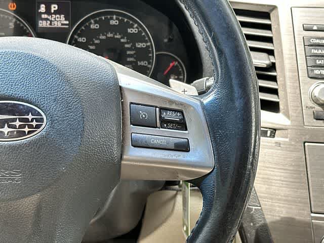 Used 2014 Subaru Outback 2.5i Premium w/ Moonroof Package AWD/4WD image 9