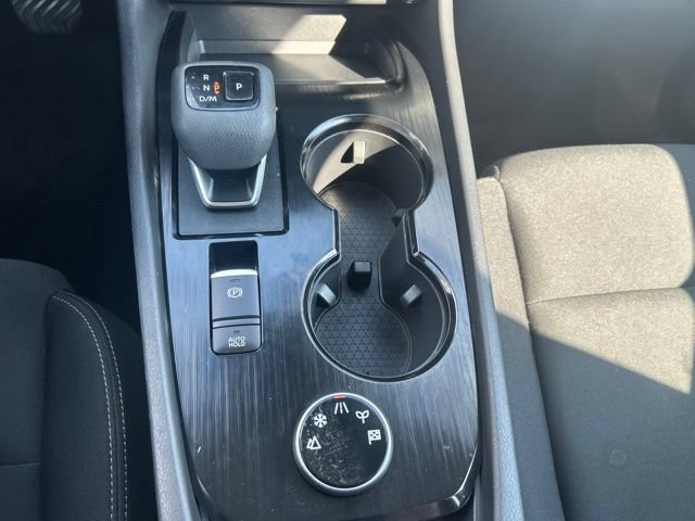 Used 2024 Nissan Rogue S AWD/4WD image 38