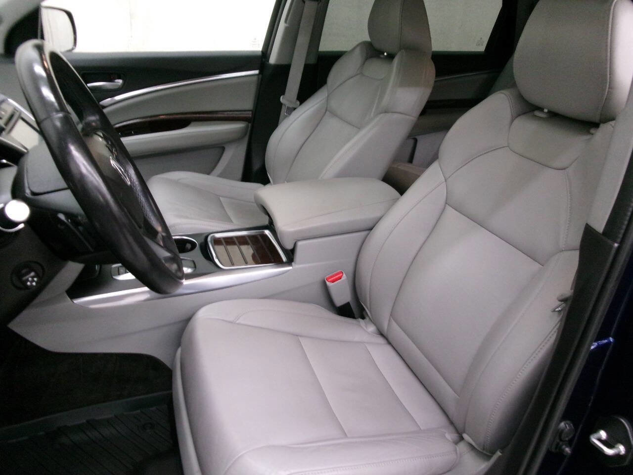 Used 2018 Acura MDX SH-AWD w/ Technology Package image 17