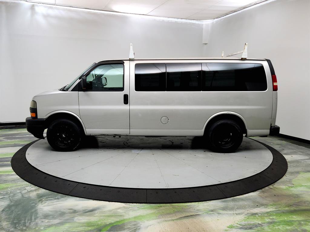 Used 2007 Chevrolet Express 1500 AWD Passenger w/ LT Preferred Equipment Group image 8