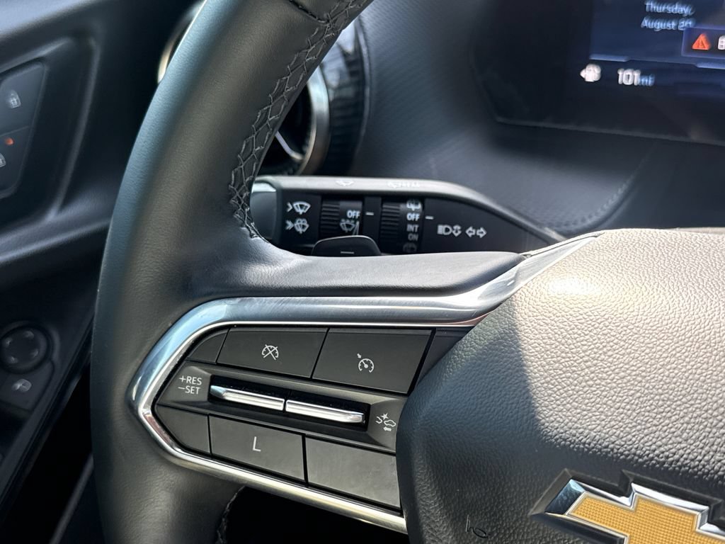 Used 2025 Chevrolet Equinox LT w/ Safety and Technology Package FWD image 27
