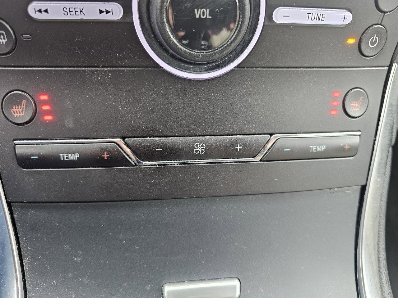 Used 2015 Ford Edge Titanium image 17