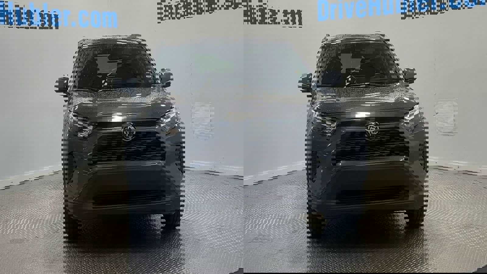 Used 2025 Toyota RAV4 XLE image 3