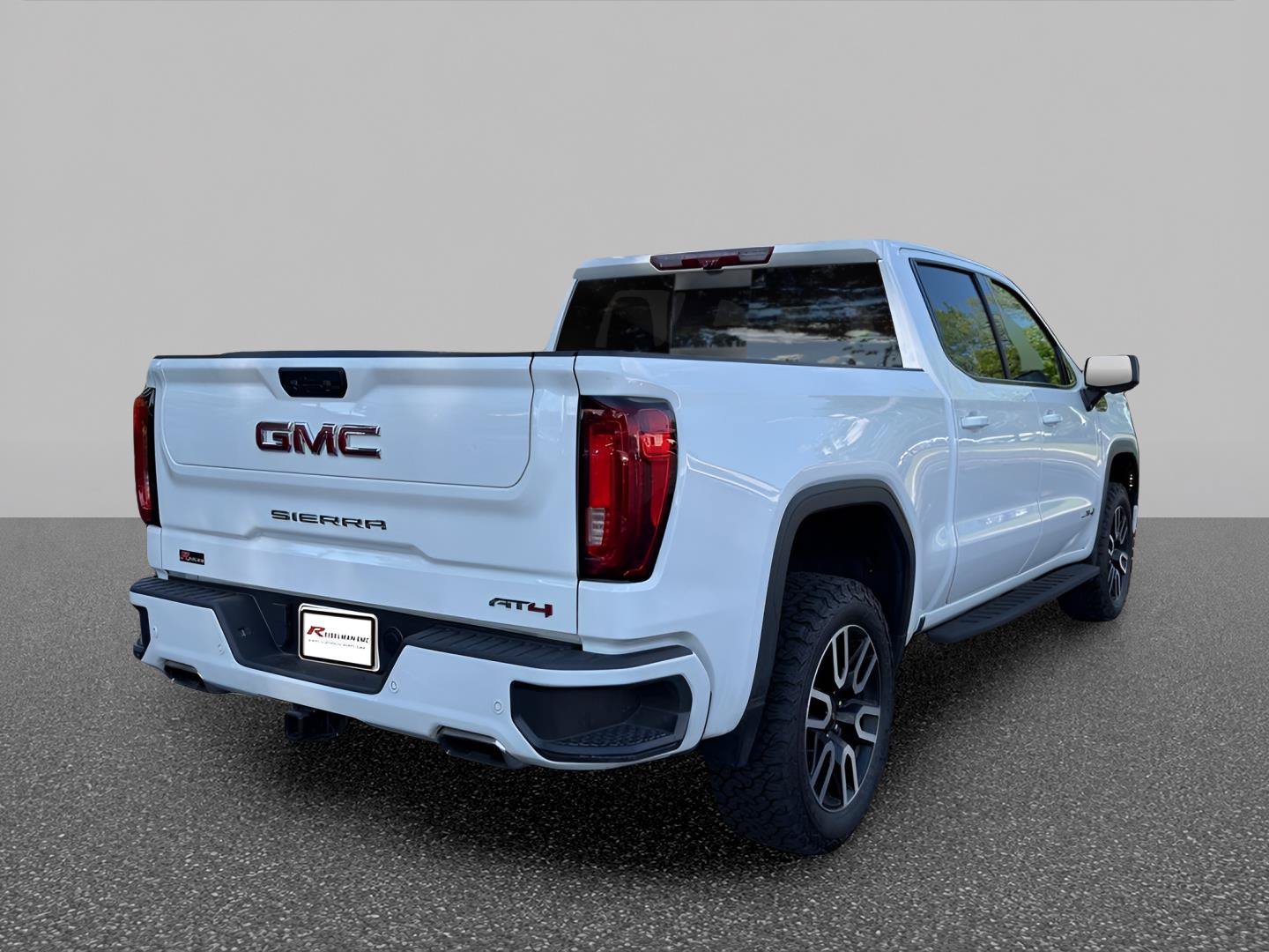 Certified 2022 GMC Sierra 1500 AT4 AWD/4WD image 3