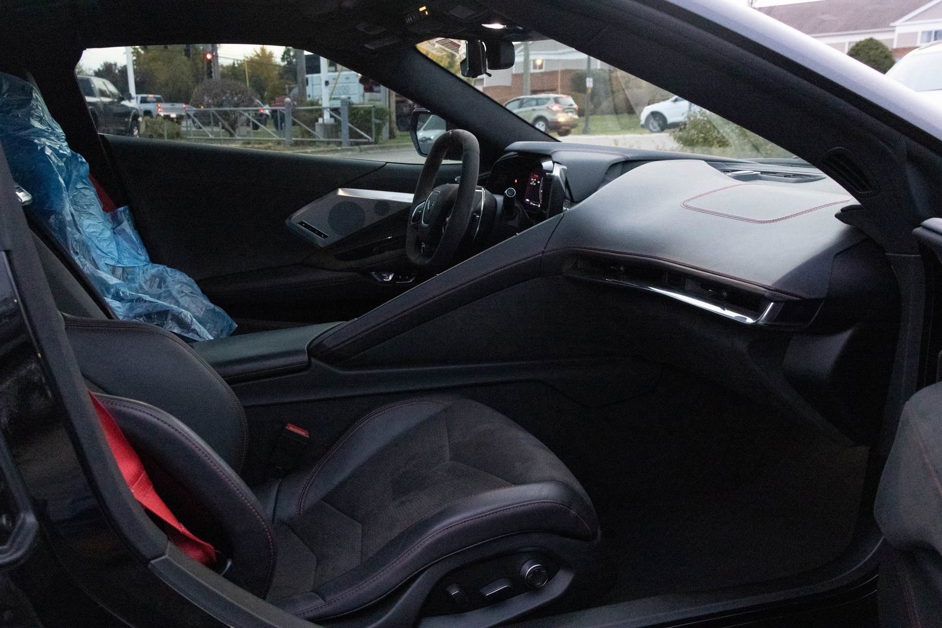 Used 2020 Chevrolet Corvette Stingray Premium Cpe w/ 3LT Preferred Equipment Group image 36