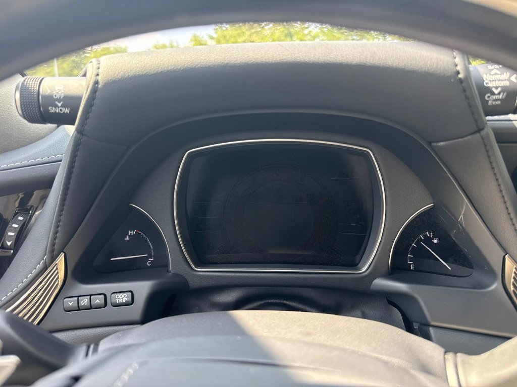 Used 2022 Lexus LS 500 w/ Interior Upgrade Package RWD image 16