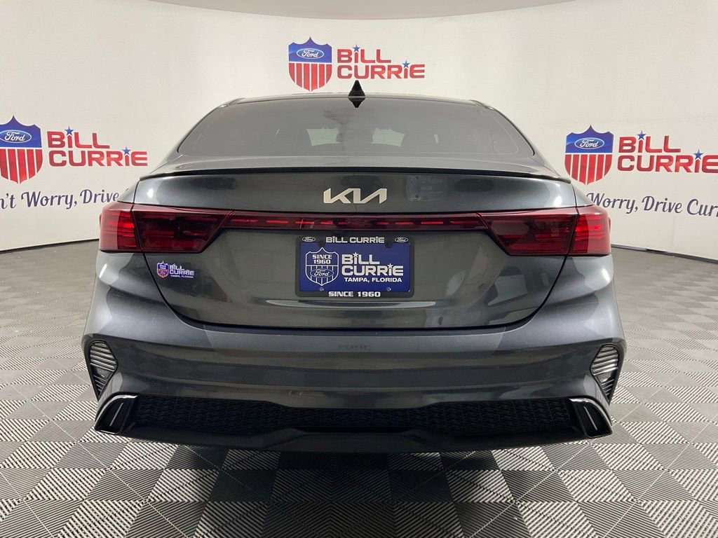 Used 2022 Kia Forte GT-Line w/ GT-Line Premium Package FWD image 4