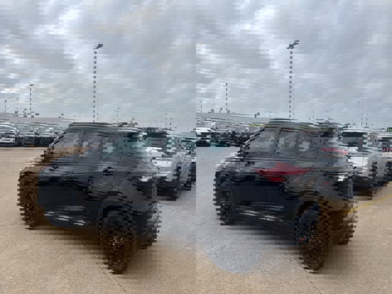 Certified 2023 Nissan Kicks SR image 10