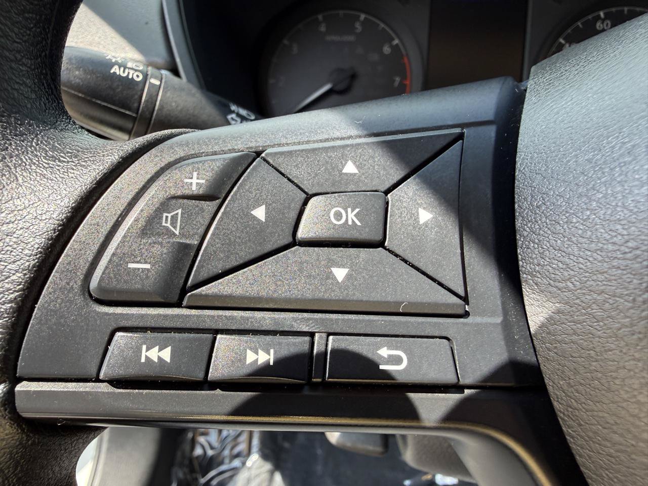 Used 2025 Nissan Altima 2.5 S FWD image 14