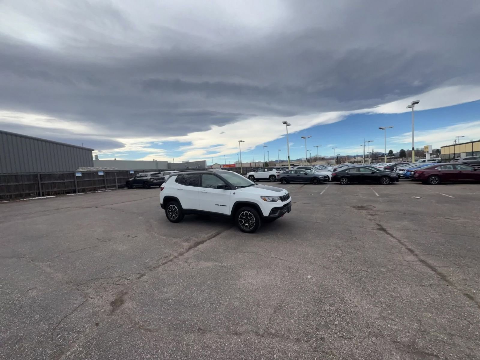 Used 2025 Jeep Compass Trailhawk image 10