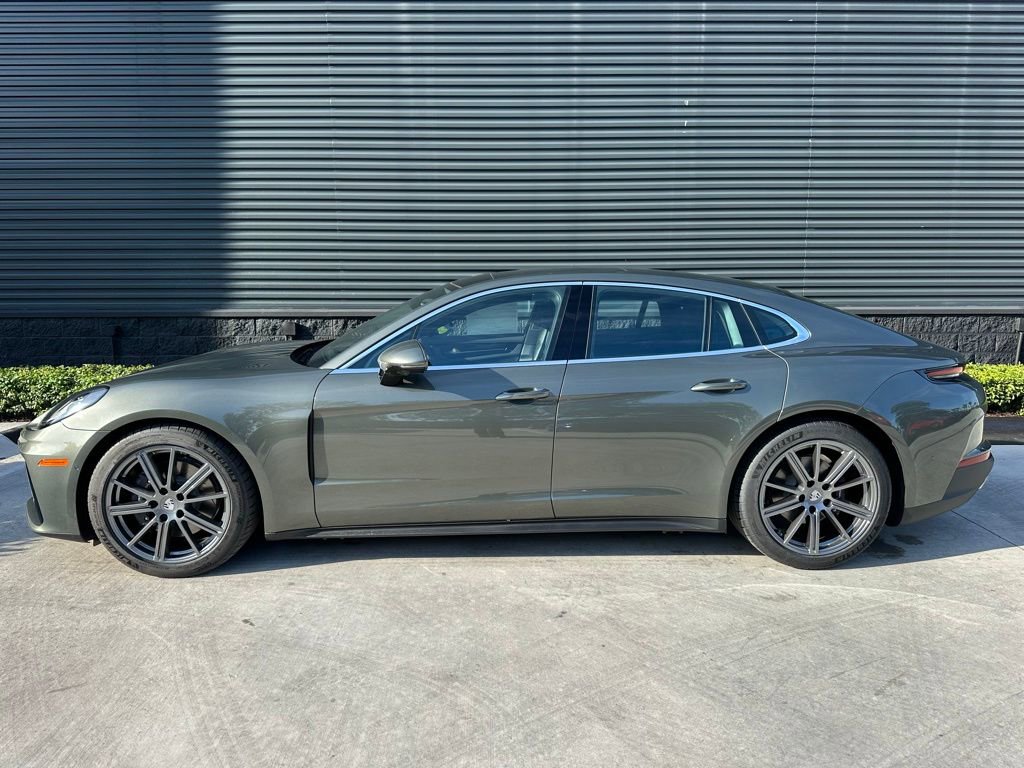 Used 2026 Porsche Panamera RWD image 2
