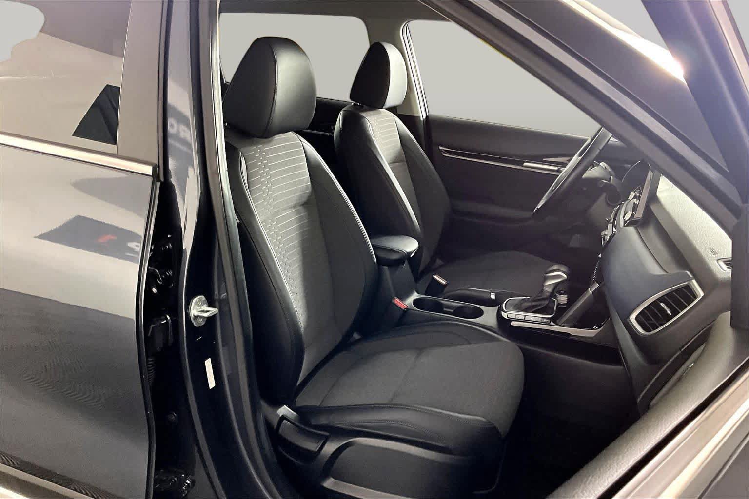 Used 2022 Kia Seltos Nightfall Edition AWD/4WD image 9