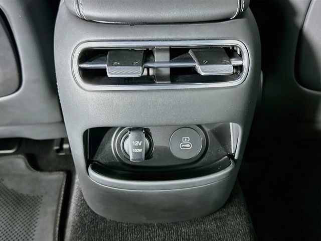 Used 2023 Genesis G90 3.5T AWD/4WD image 26