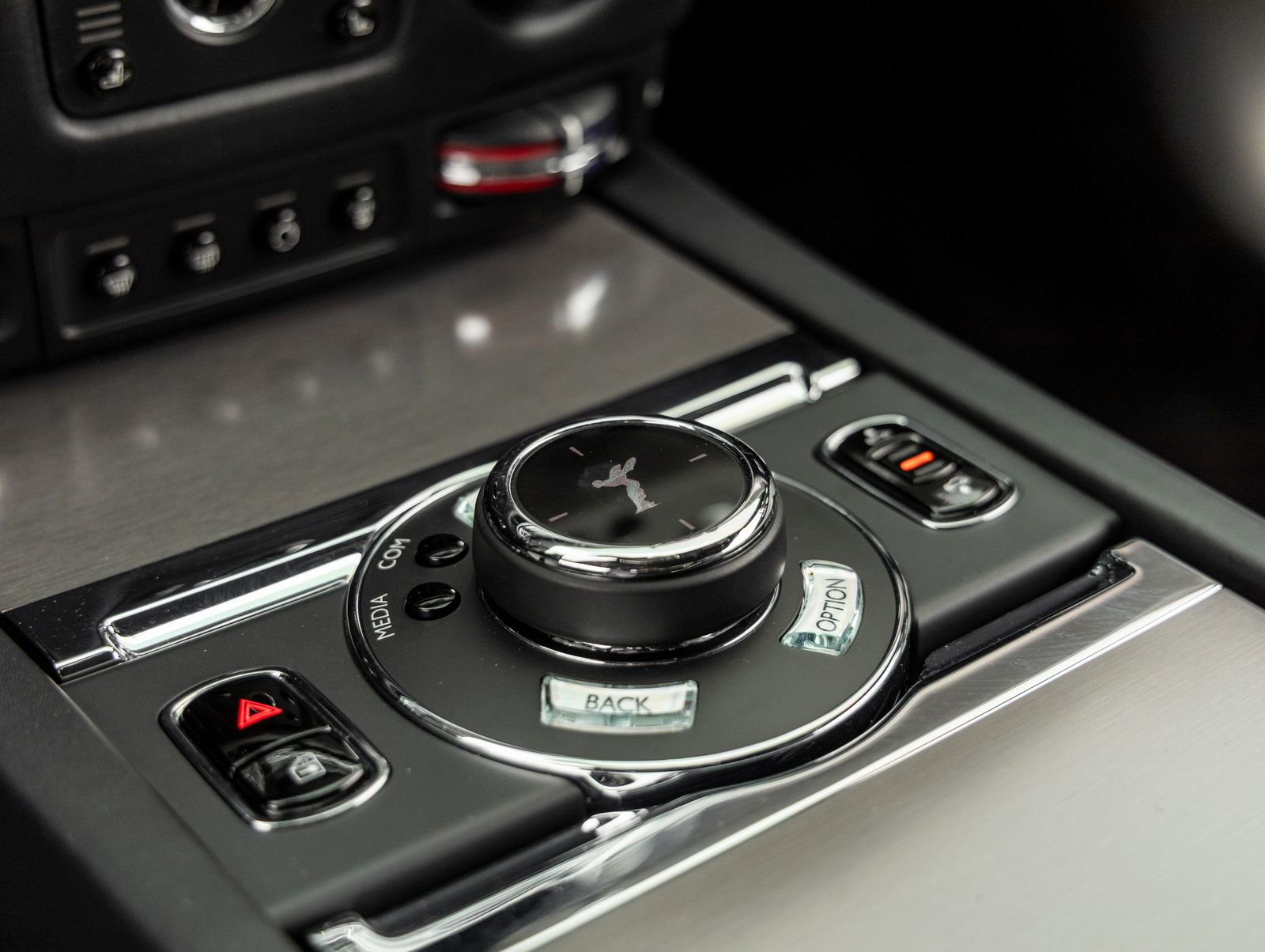 Used 2018 Rolls-Royce Wraith RWD image 40