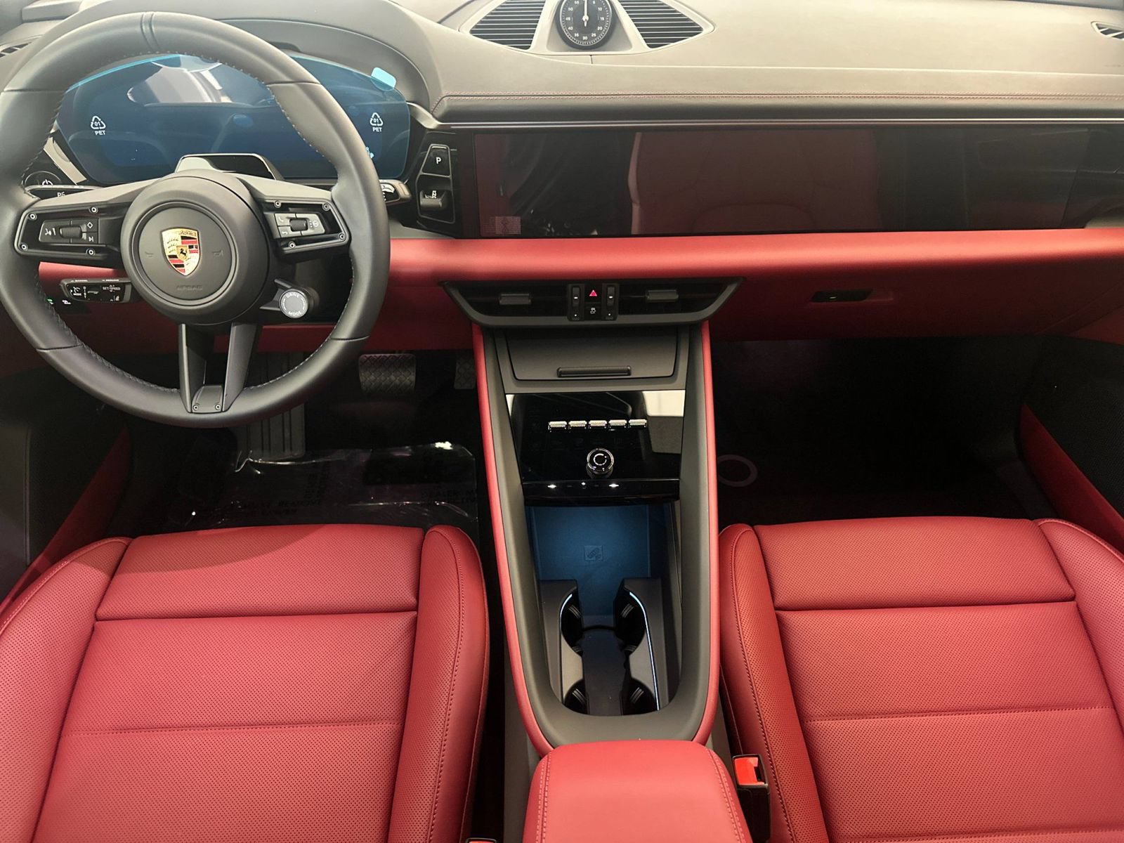 New 2026 Porsche Macan 4 Electric AWD/4WD image 6