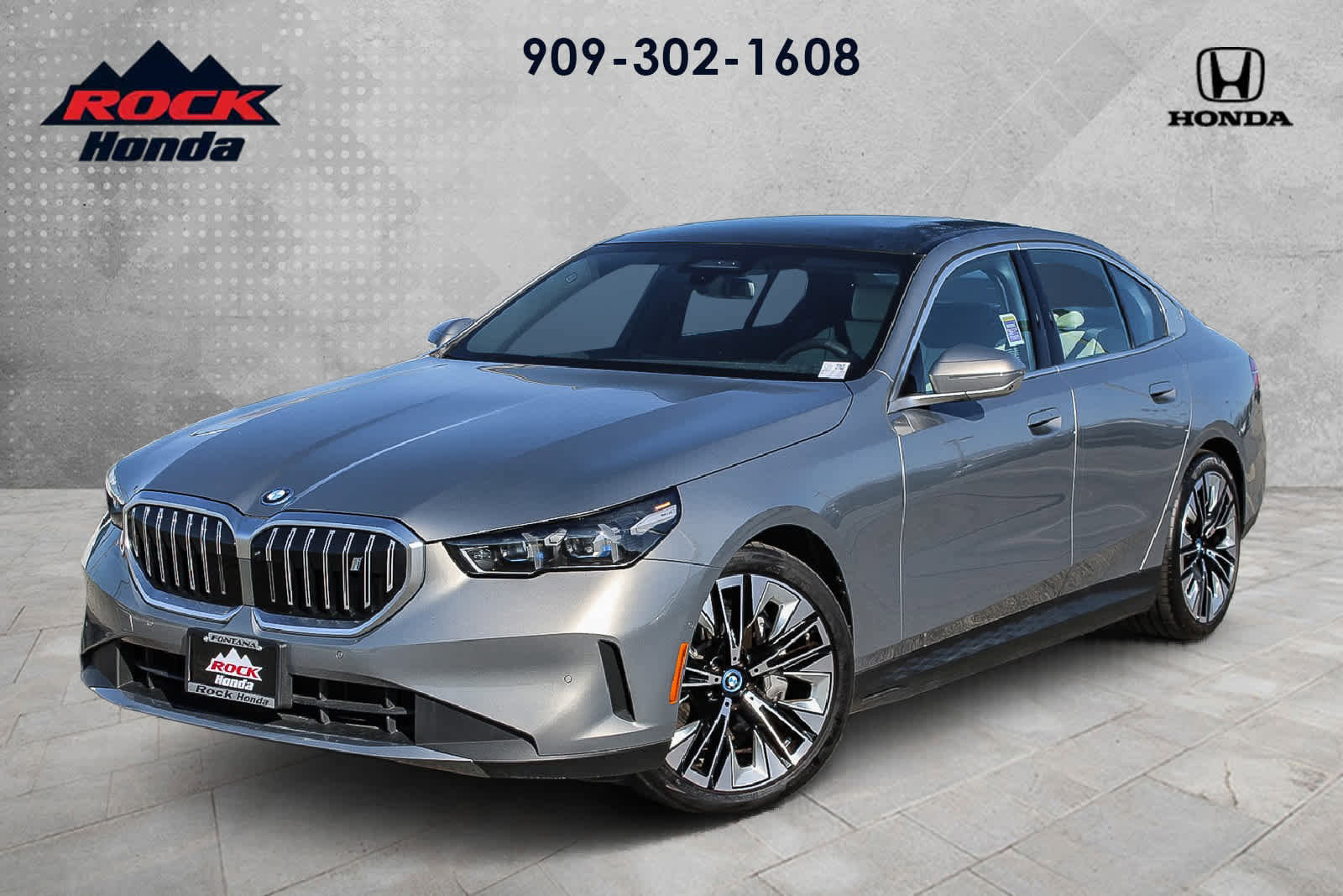 Used 2025 BMW i5 xDrive40 w/ Premium Package AWD/4WD image 1