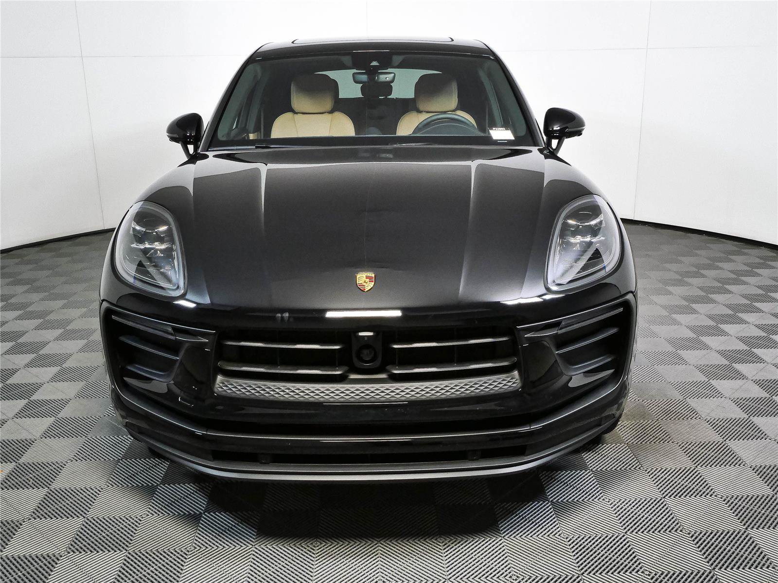 Used 2026 Porsche Macan Turbo AWD/4WD image 35