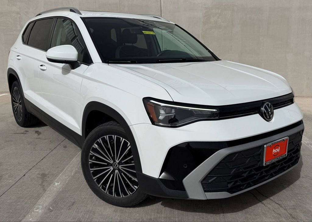 Certified 2025 Volkswagen Taos SE