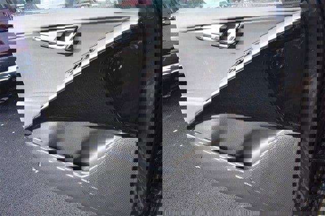 New 2025 Kia Niro EX Touring image 32