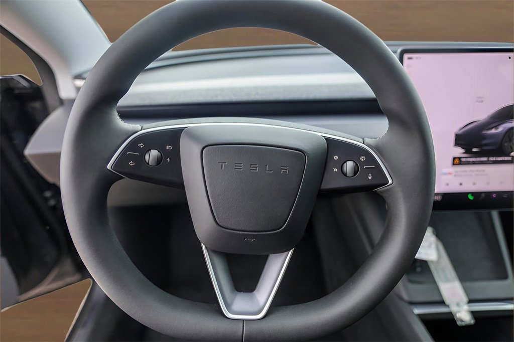 Used 2025 Tesla Model 3 Long Range image 11