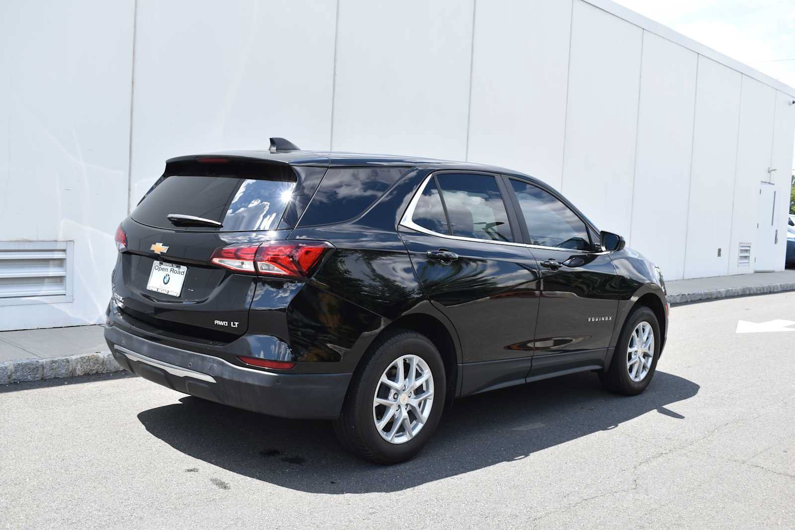 Used 2023 Chevrolet Equinox LT AWD/4WD image 5