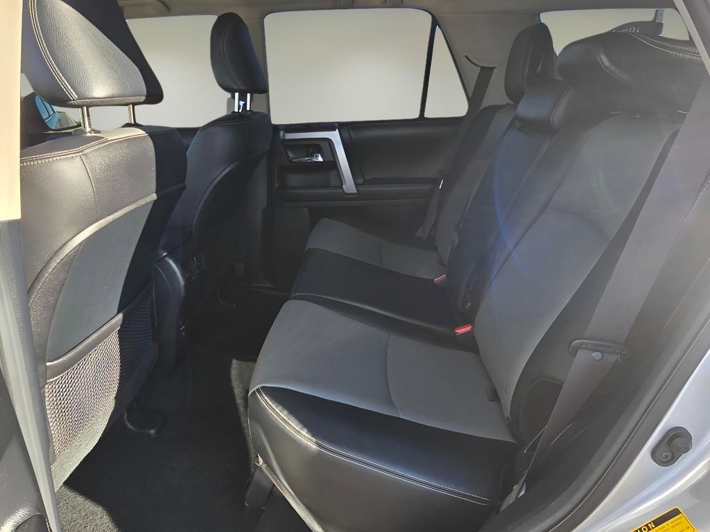 Used 2016 Toyota 4Runner SR5 Premium image 14