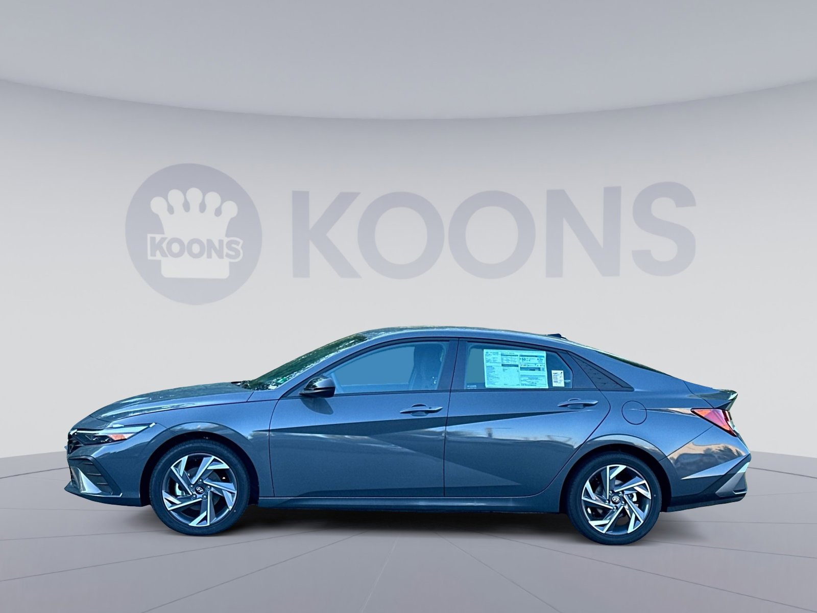 New 2025 Hyundai Elantra SEL image 2